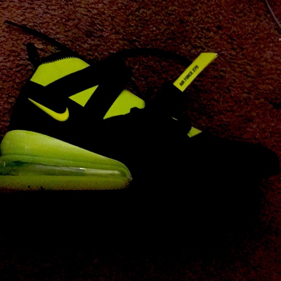 Real Nike Air Force 270 Utility Volt- size 12 - Picture 2 of 3